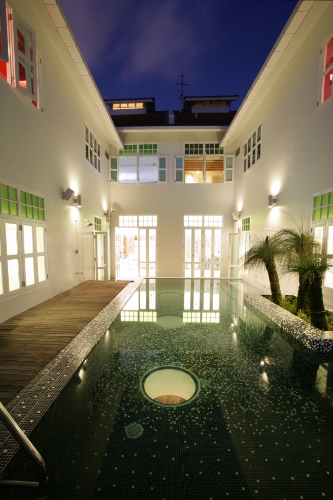 Swimming pool at 2nd level || Image credits: New Majestic hotel